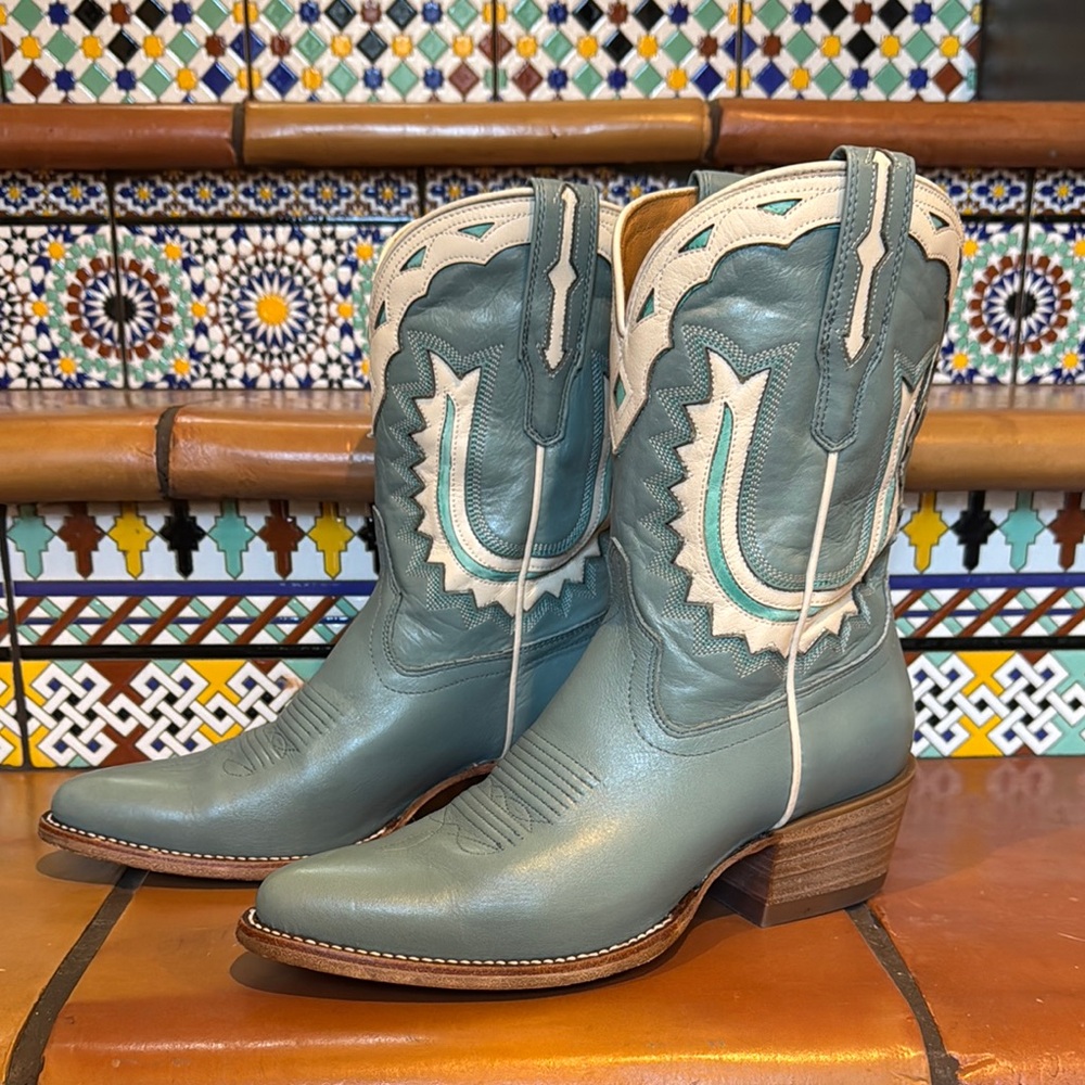 Women’s LIKE NEW Tecovas! Worn Twice